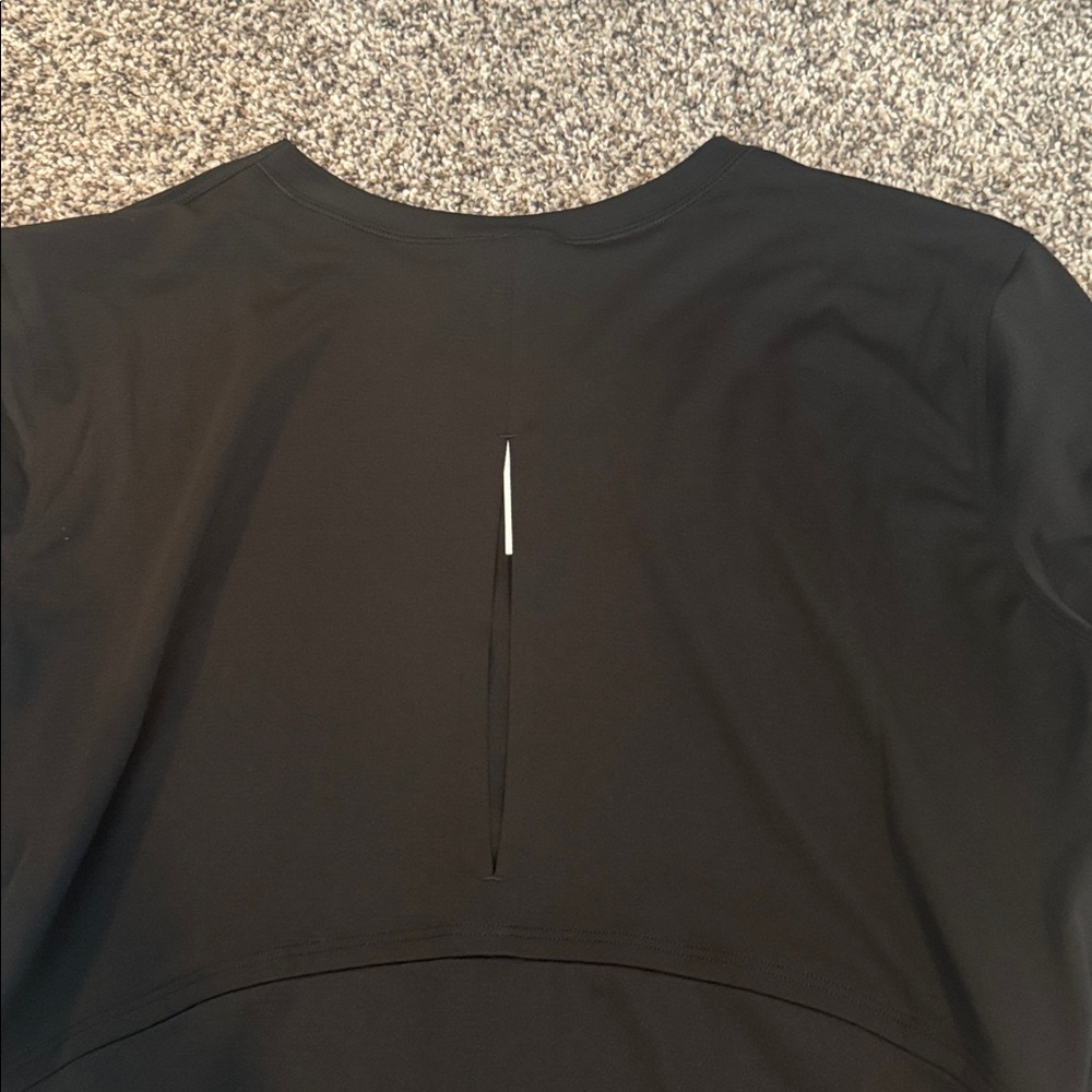 New Lululemon Reflective Running Tee Size 6 - Picture 4 of 4